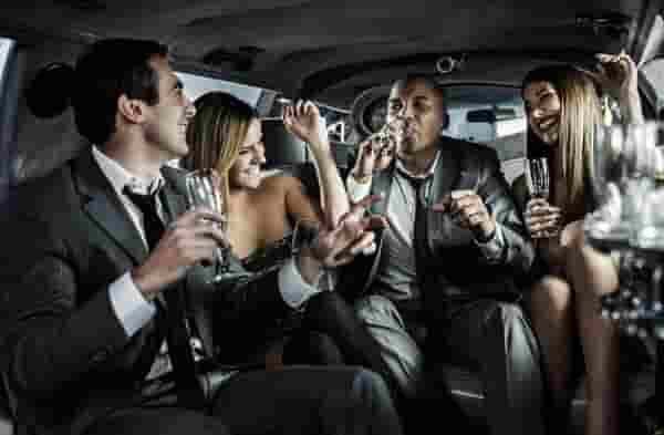 De ce oamenii bogati isi pierd prietenii