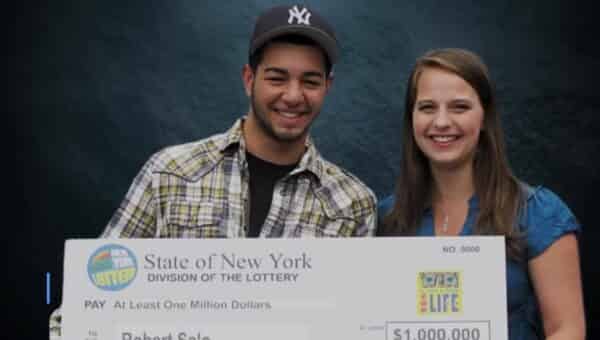 Robert Salo în momentul câștigării premiului